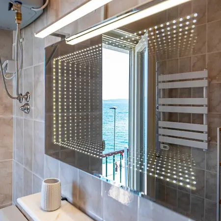 My Dalmatia - Sea View Riva Apartment Zadar