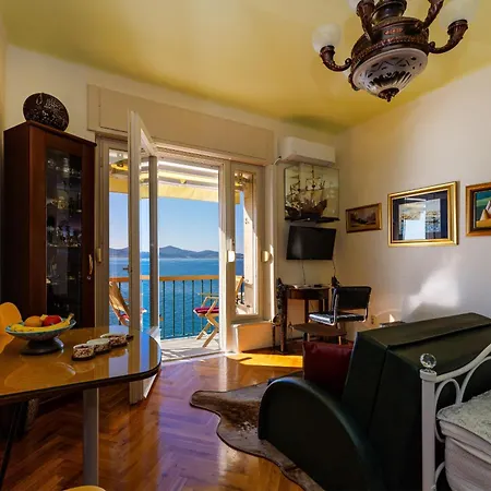 My Dalmatia - Sea View Riva Apartment Zadar